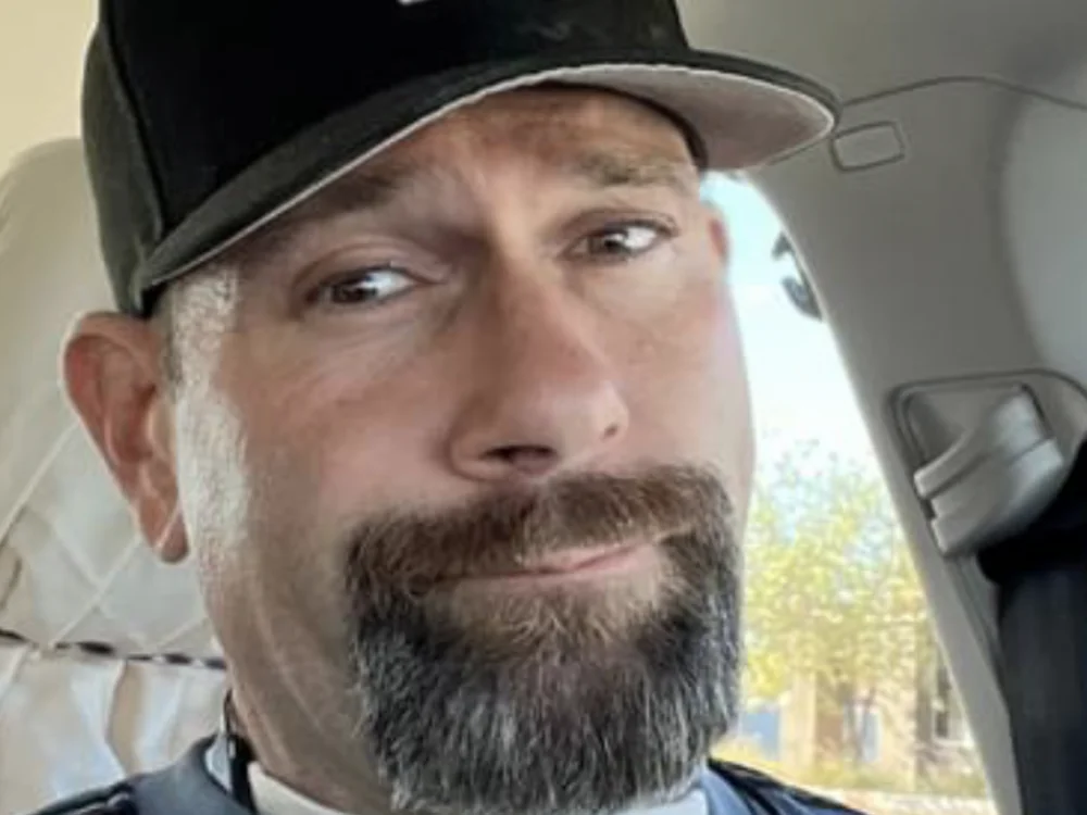 Trevor78958 offline chatrum