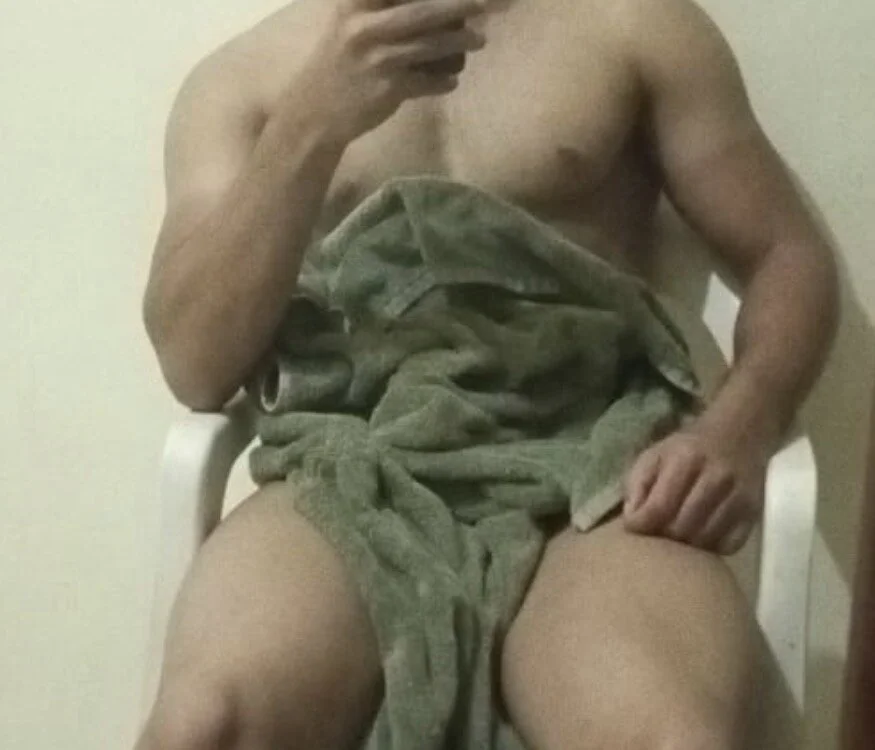 luismanuel_1998's Offline XXX Chat