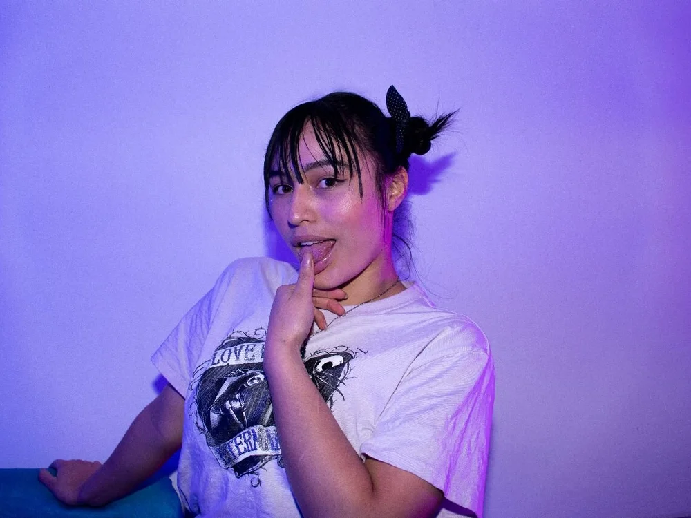 Sofimoreno1's Offline Chat Room