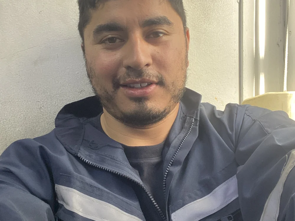 zebast33's Offline Chat Room