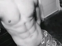 Tyler_Gold23のライブXXXチャット
