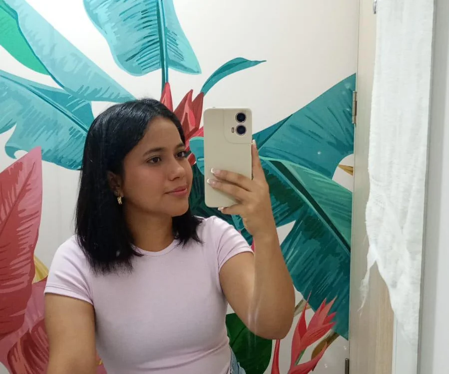 TamaraWarnern Offline XXX chat