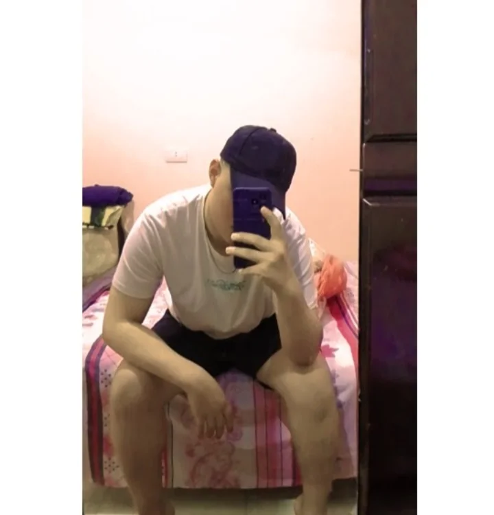 Nour28050's Offline XXX Chat