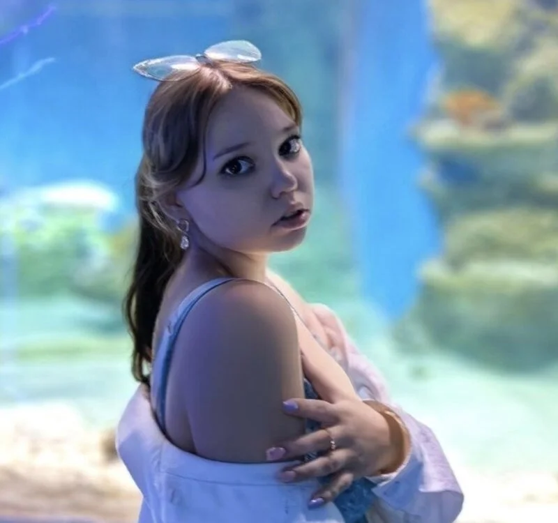 ManyMercuri Offline XXX Chat