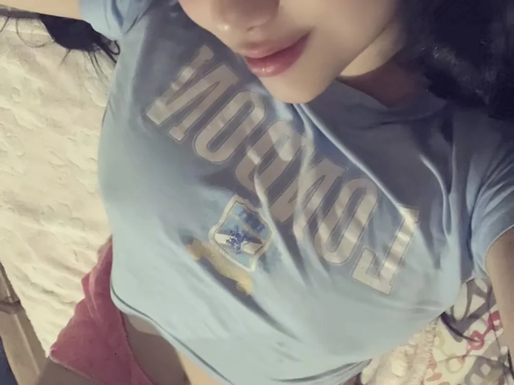 paolaa44's Offline XXX Chat