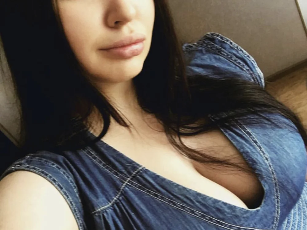 BeautifulAnny's Offline XXX Chat