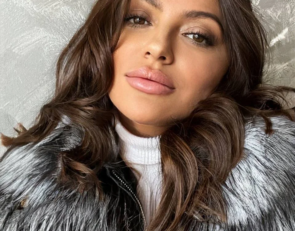 دردشة ValeriMilf الجنسية دون اتصال