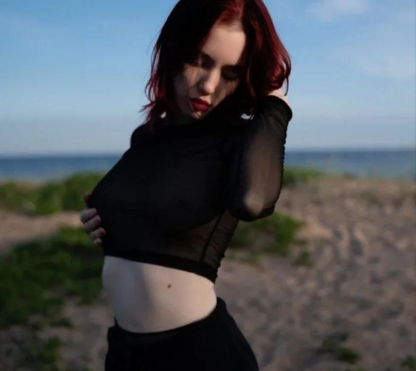 Kiara_Dreamn Offline XXX chat