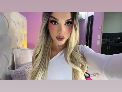 Cattleya_White_ll profile