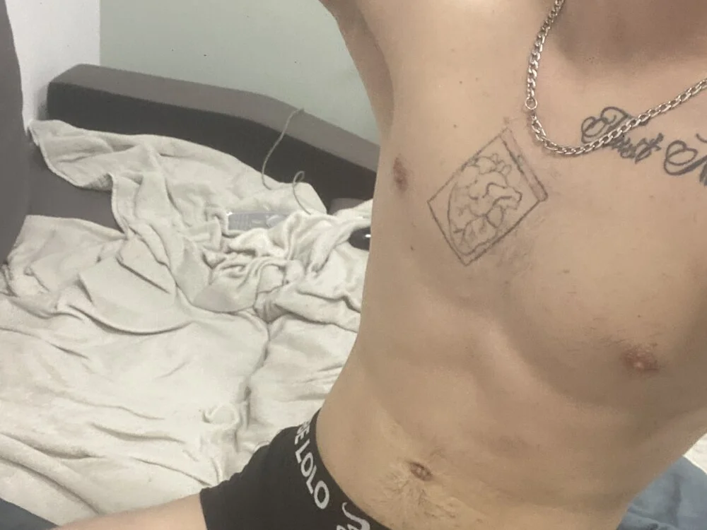 Hotboy240 Chat XXX offline