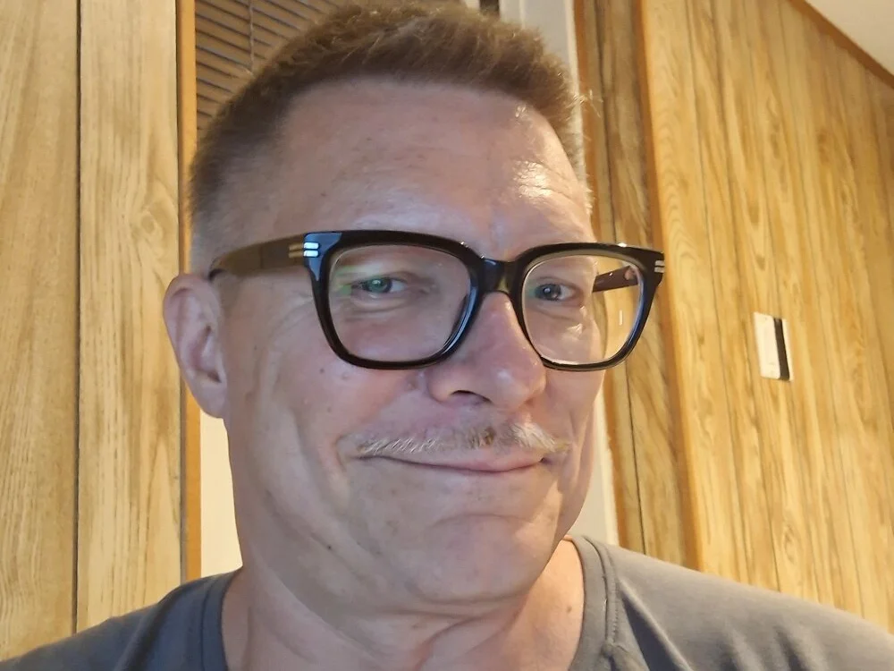 Offline XXX chat modela melvinsnow