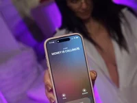 Модель SeductiveMom