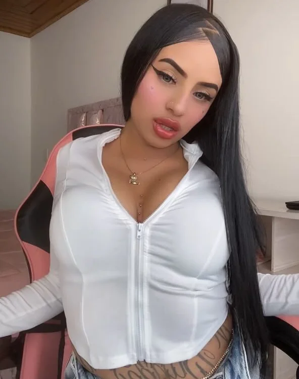 _babyboo23's Offline Chat Room