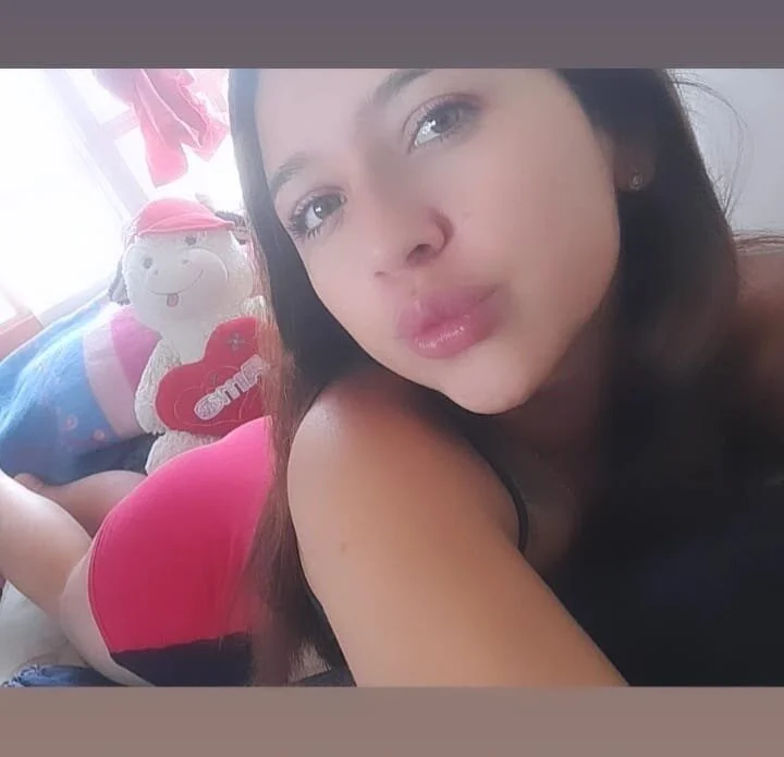 anntonella_white's Offline XXX Chat