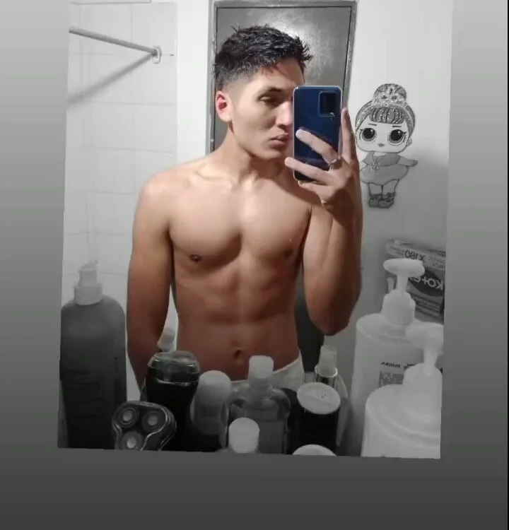 johan_l_ Obrolan XXX Offline