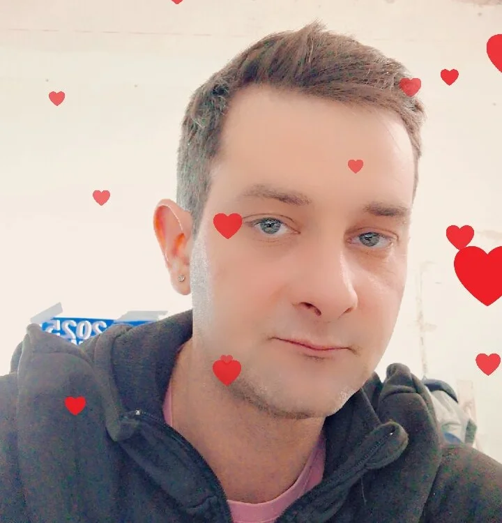 Alexclaudi's Offline Chat Room