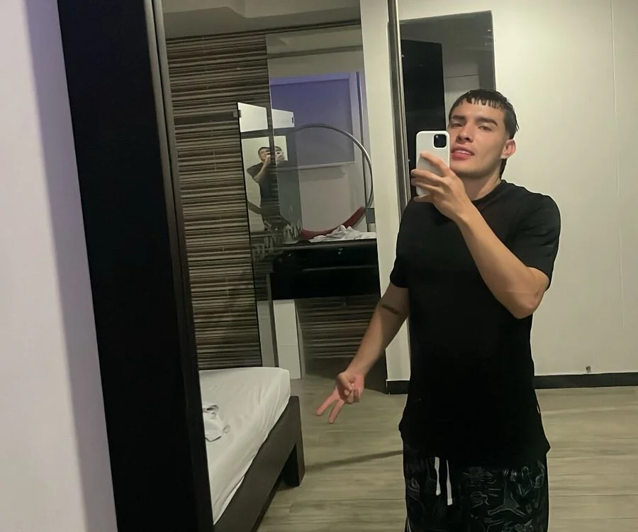 ห้องแชทออฟไลน์ของ ThomasWallker