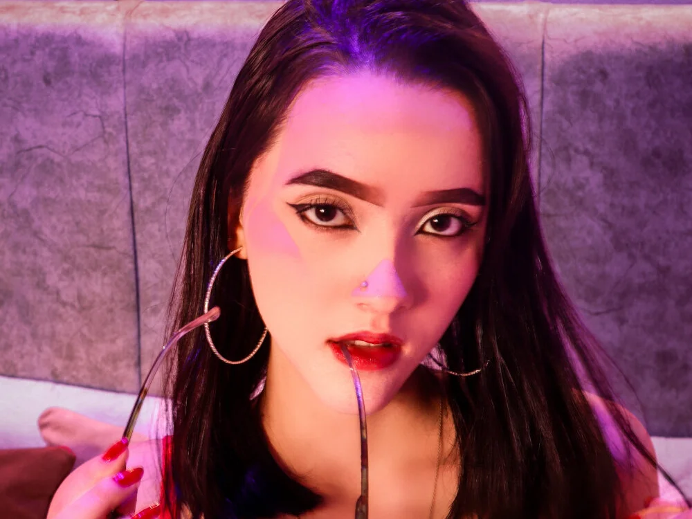 دردشة angel__kiss الجنسية دون اتصال