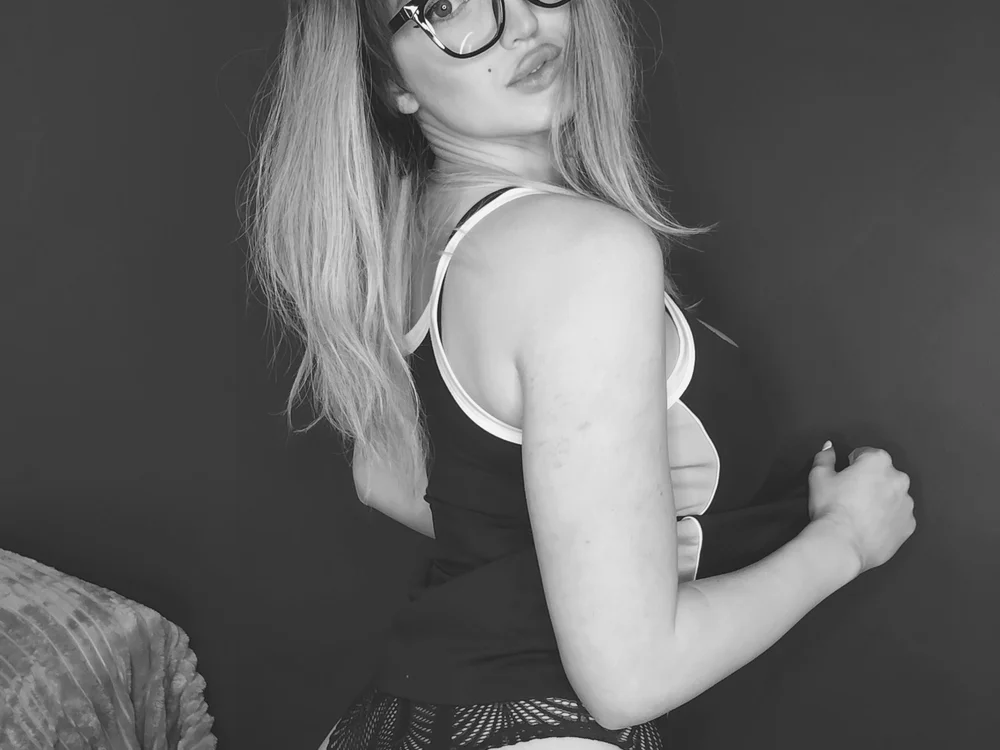 MishyMayo Offline XXX Chat