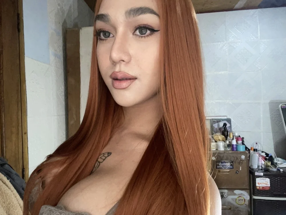 xElisParadisex offline XXX-chat