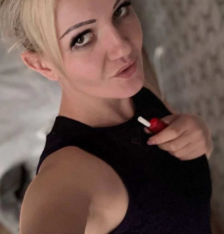 OliviaOnee offline chatrum