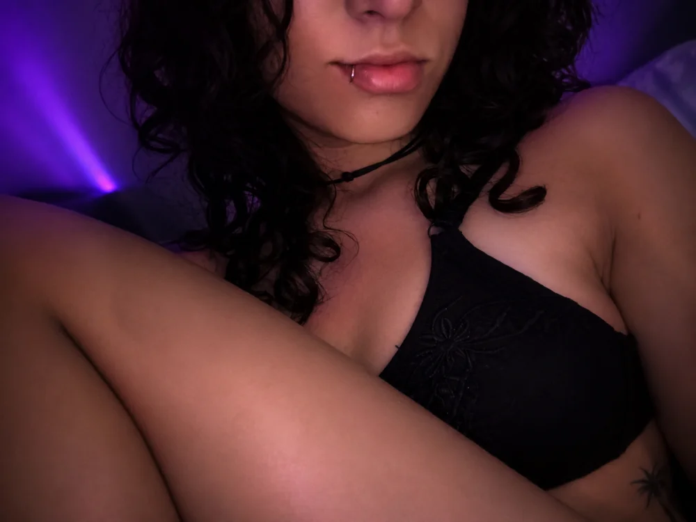 Chat XXX offline de NyxViolet