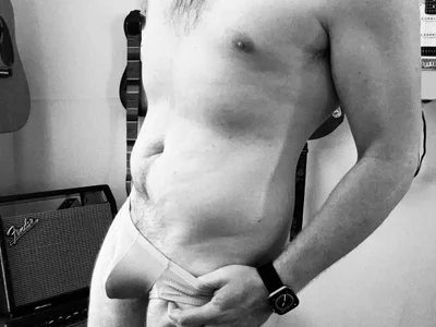 VintageBiDad Male Cockrating Free Webcam Naked