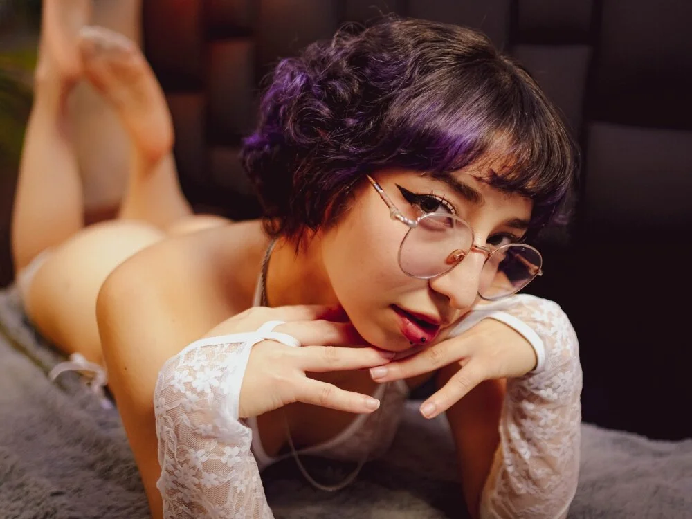 Lexyy_Bluee Offline XXX Chat