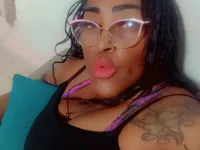 Model loretybig