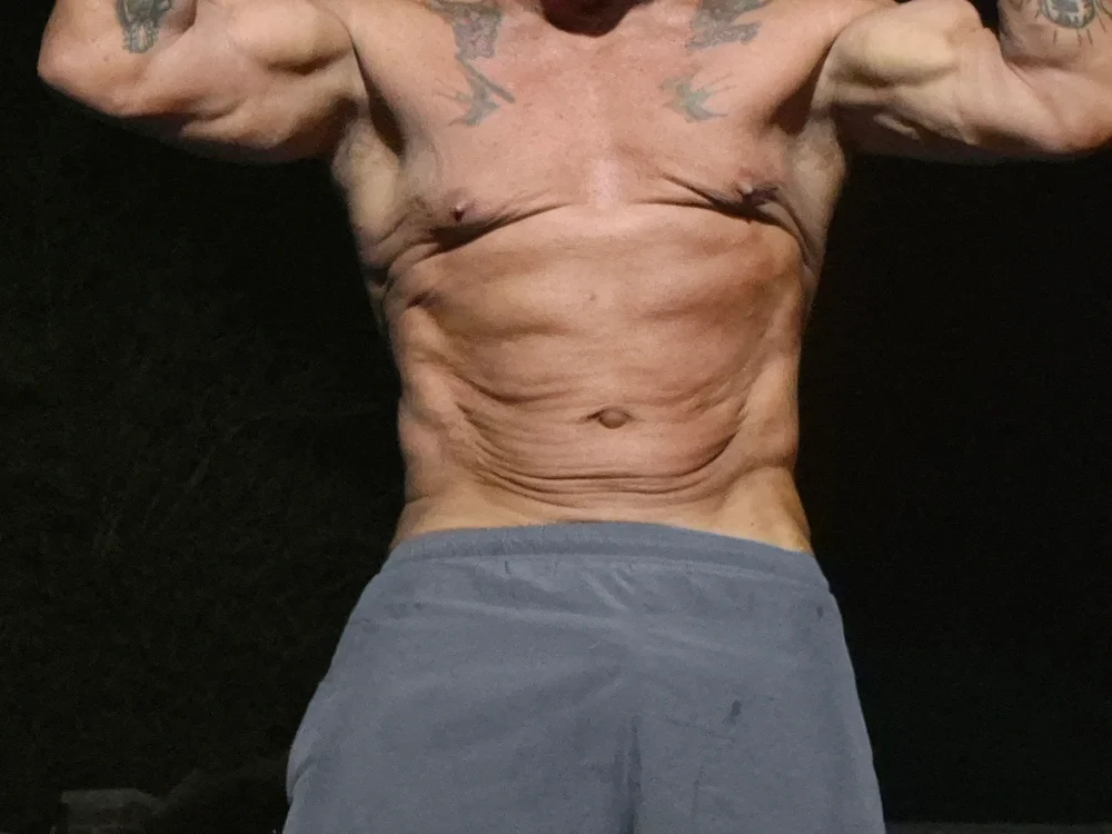 gymrat61 Adlı Modelin Çevrimdışı XXX Sohbeti