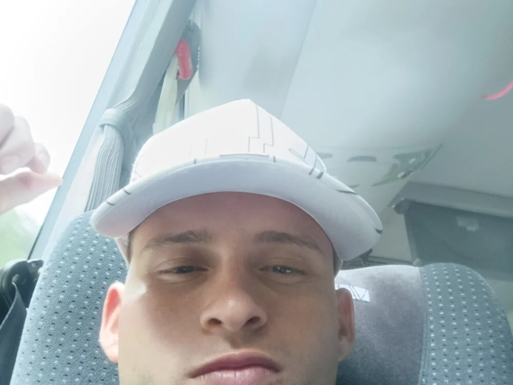 แชท XXX ออฟไลน์ของ monocams