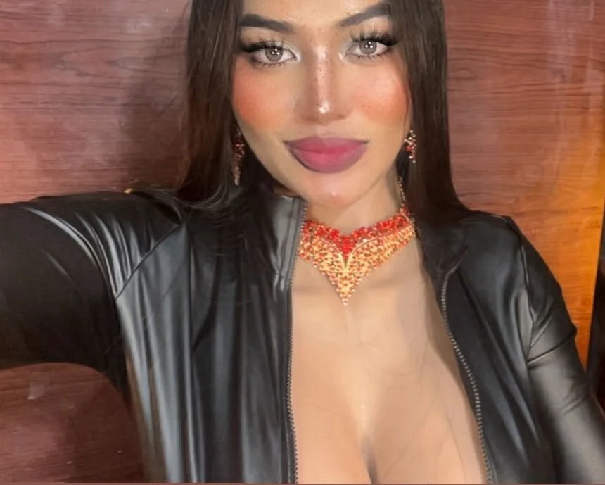 TempestousPleasure Adlı Modelin Çevrimdışı XXX Sohbeti