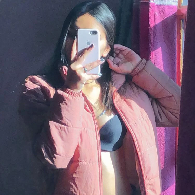 Shelly69_'s Offline XXX Chat