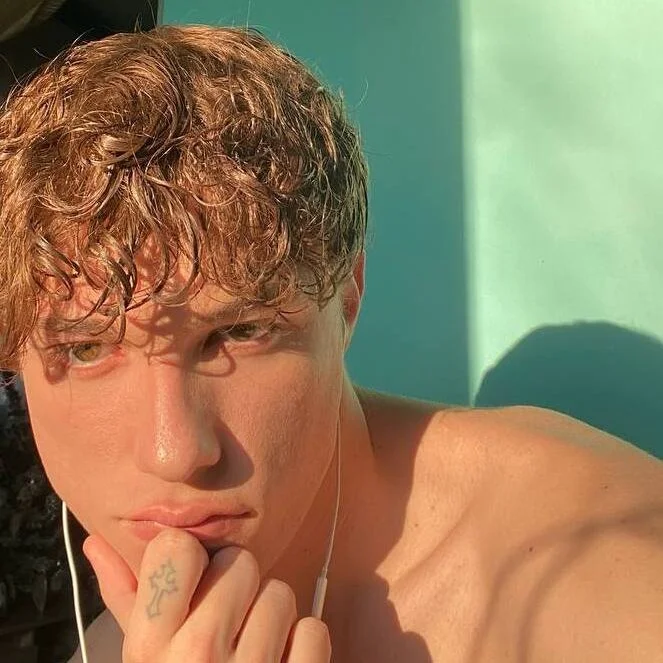 MarkShot_ Offline XXX Chat