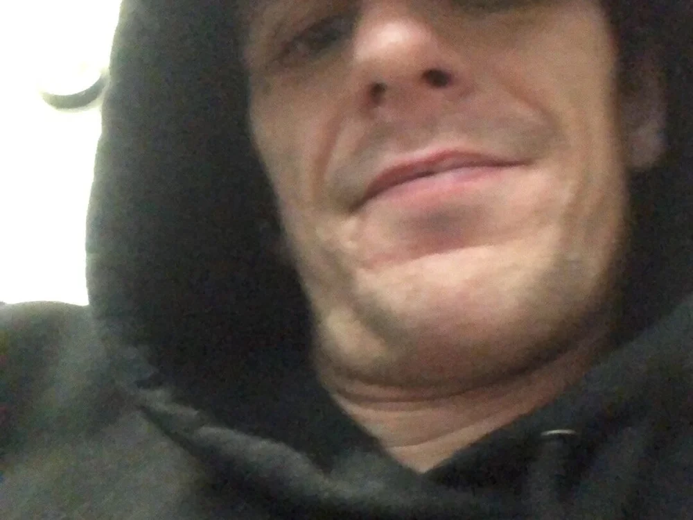 Pacavier26's Offline Chat Room