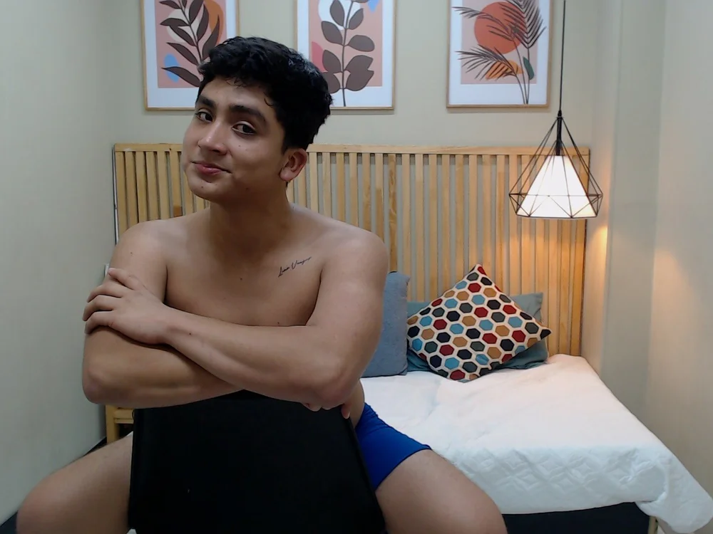 Offline chatovací místnost Ronoa_Zoro_