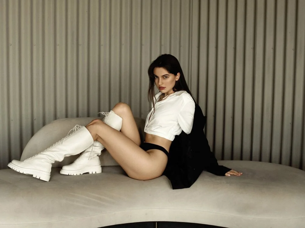 Alice-Gray offline XXX-chat