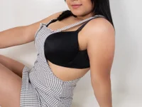 Kymmi's webcam live show