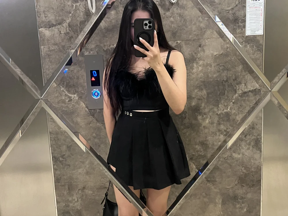 Nellyay's Offline Chat Room