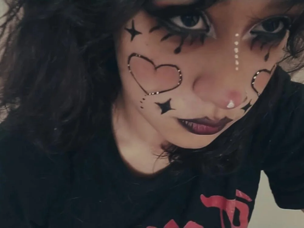 Jinx_22: офлайн-секс-чат