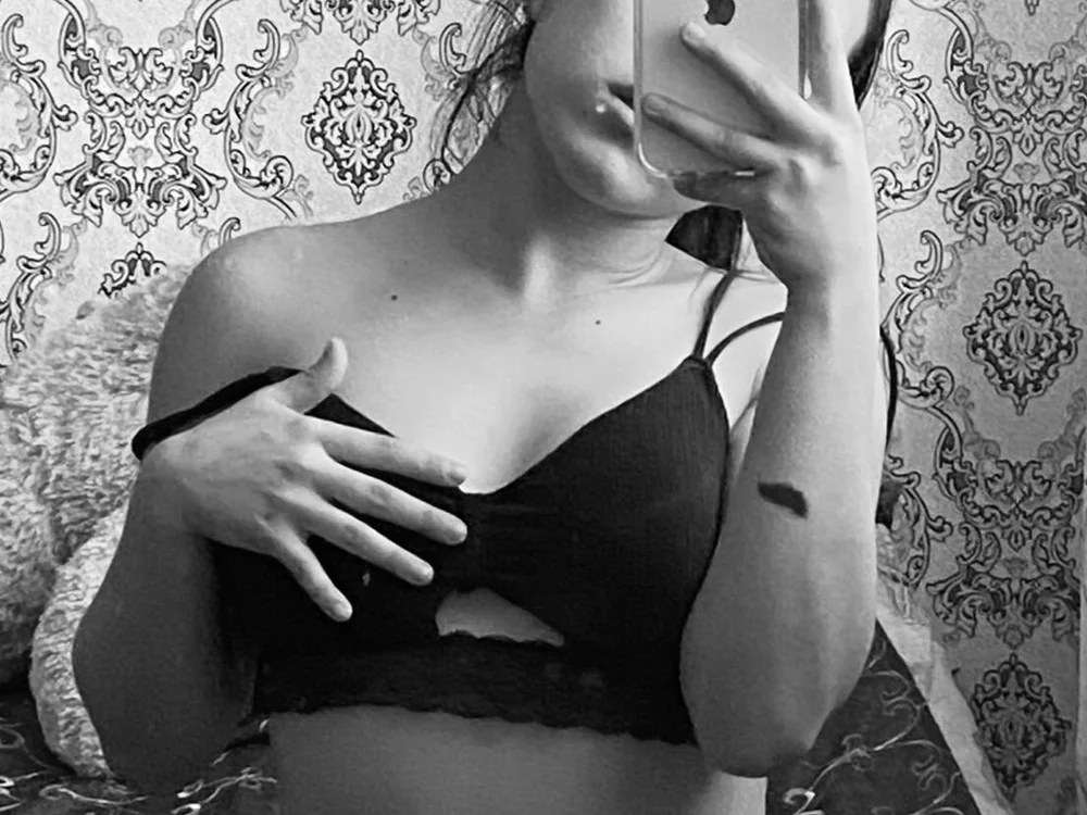 sayri_si's Offline XXX Chat