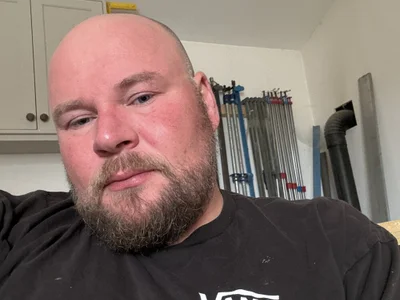 Thenakedjoiner1 profile