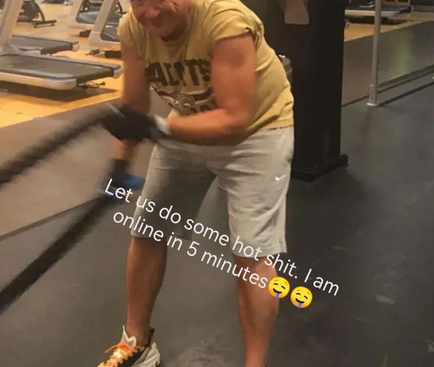 Offline XXX chat modela openminddaddy