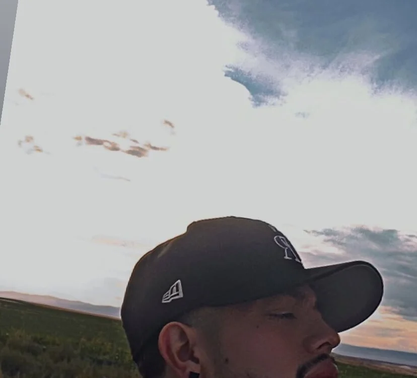 Daddyymamii's Offline XXX Chat