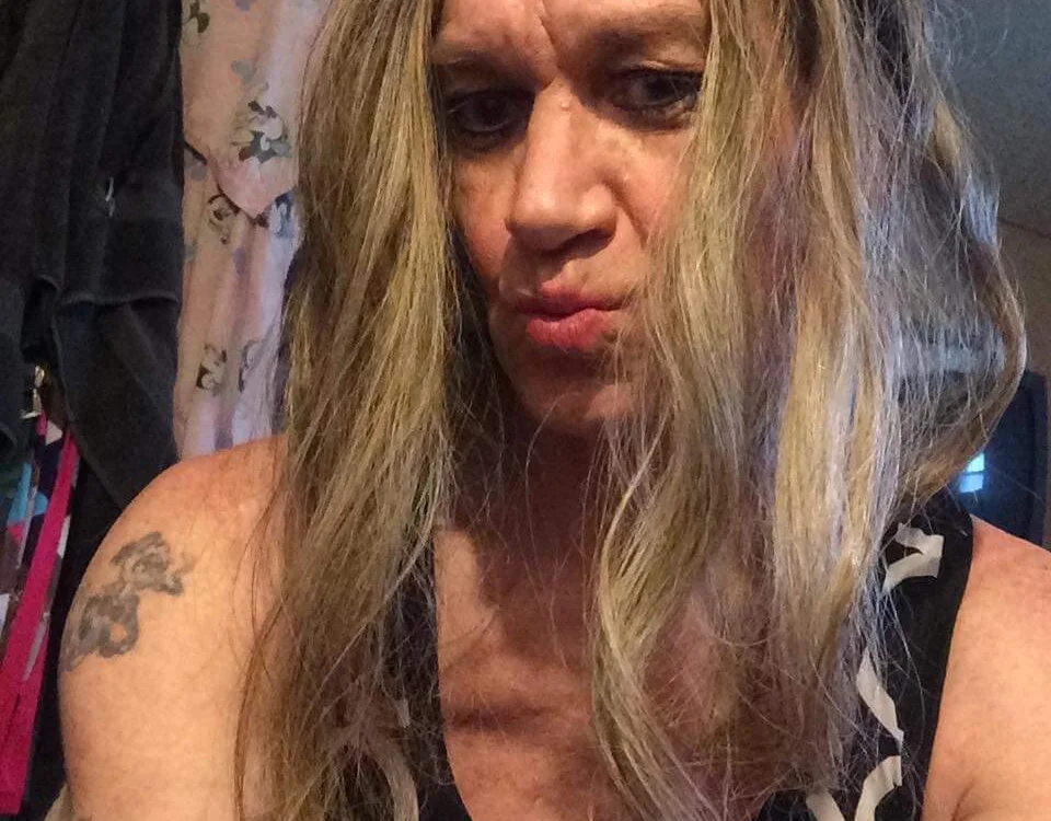 Heidi4you2's Offline Chat Room