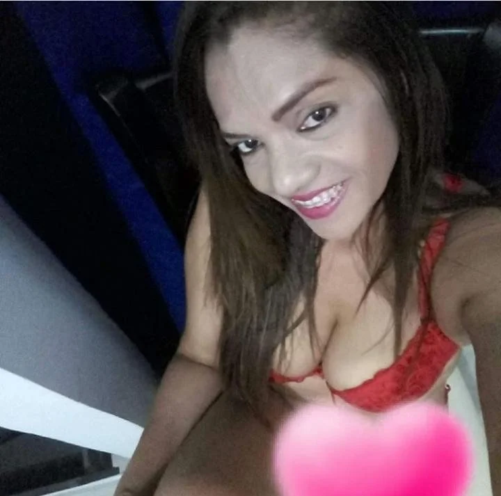 bella_venus' Offline XXX Chat