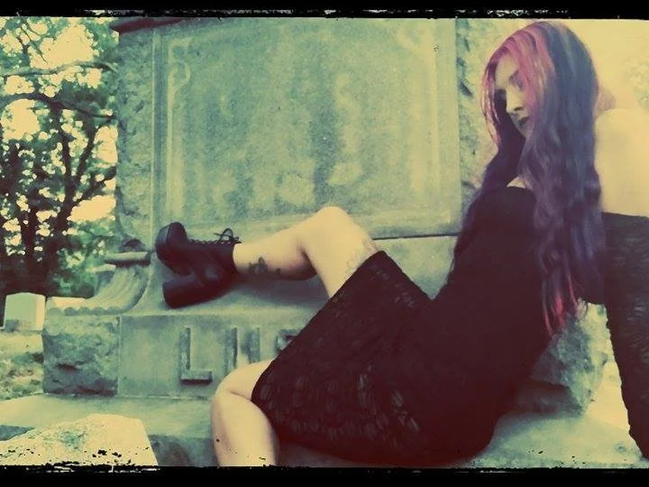 LunaLilith's Offline XXX Chat