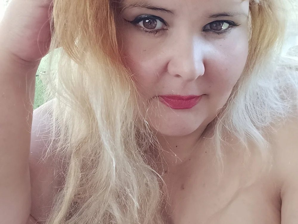 Rubihot01: офлайн-секс-чат