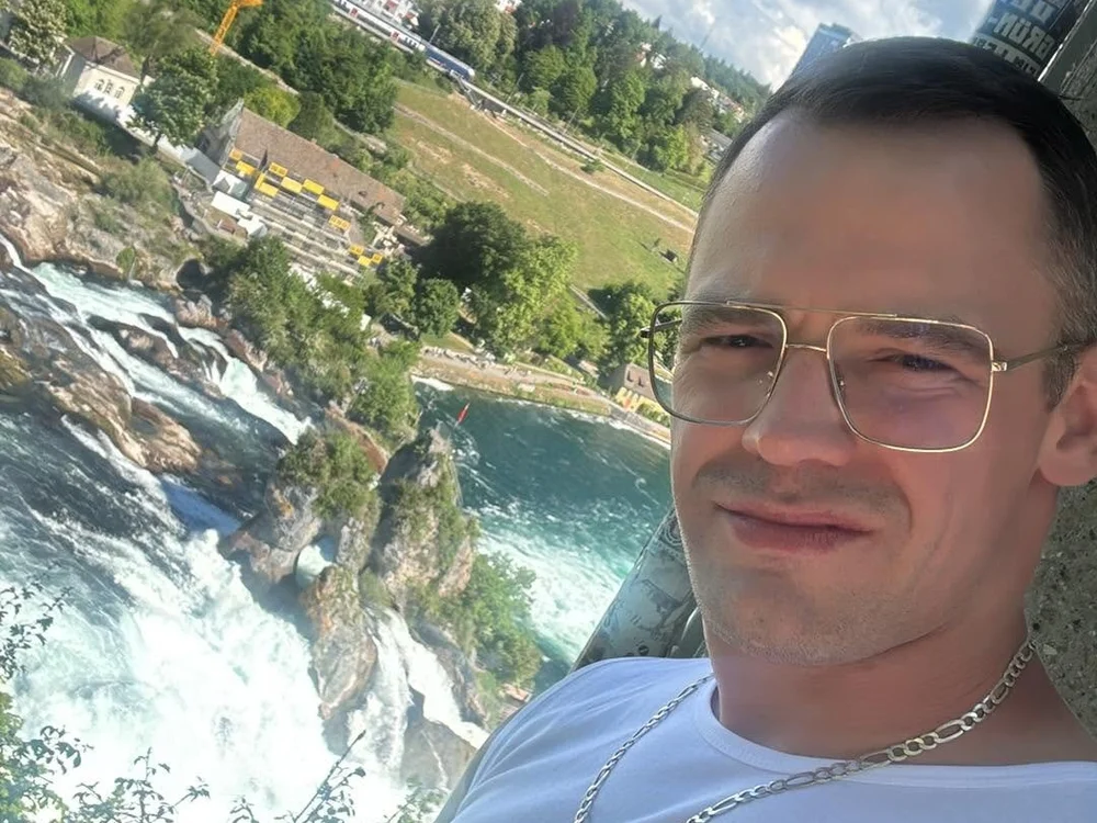 Pawel19leon's Offline XXX Chat