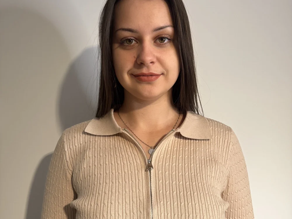 LesliEichman offline chatrum